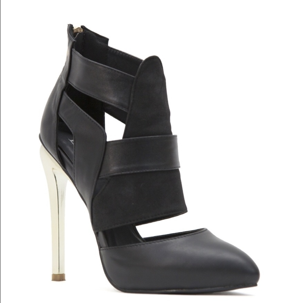 Black Stilettos with gold tone heel